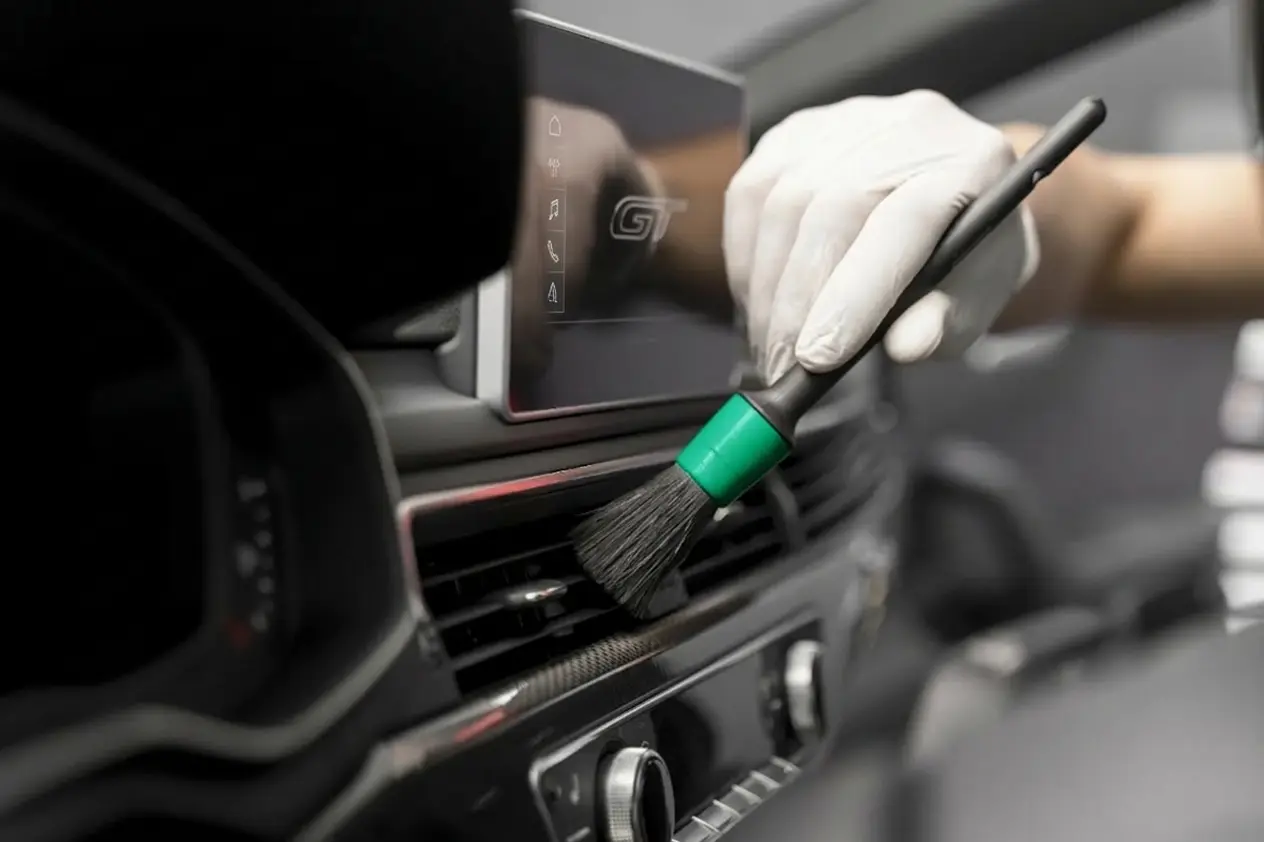 Professionelle Innenraumaufbereitung — Sitzreinigung und Teppichpflege in Tarmstedt